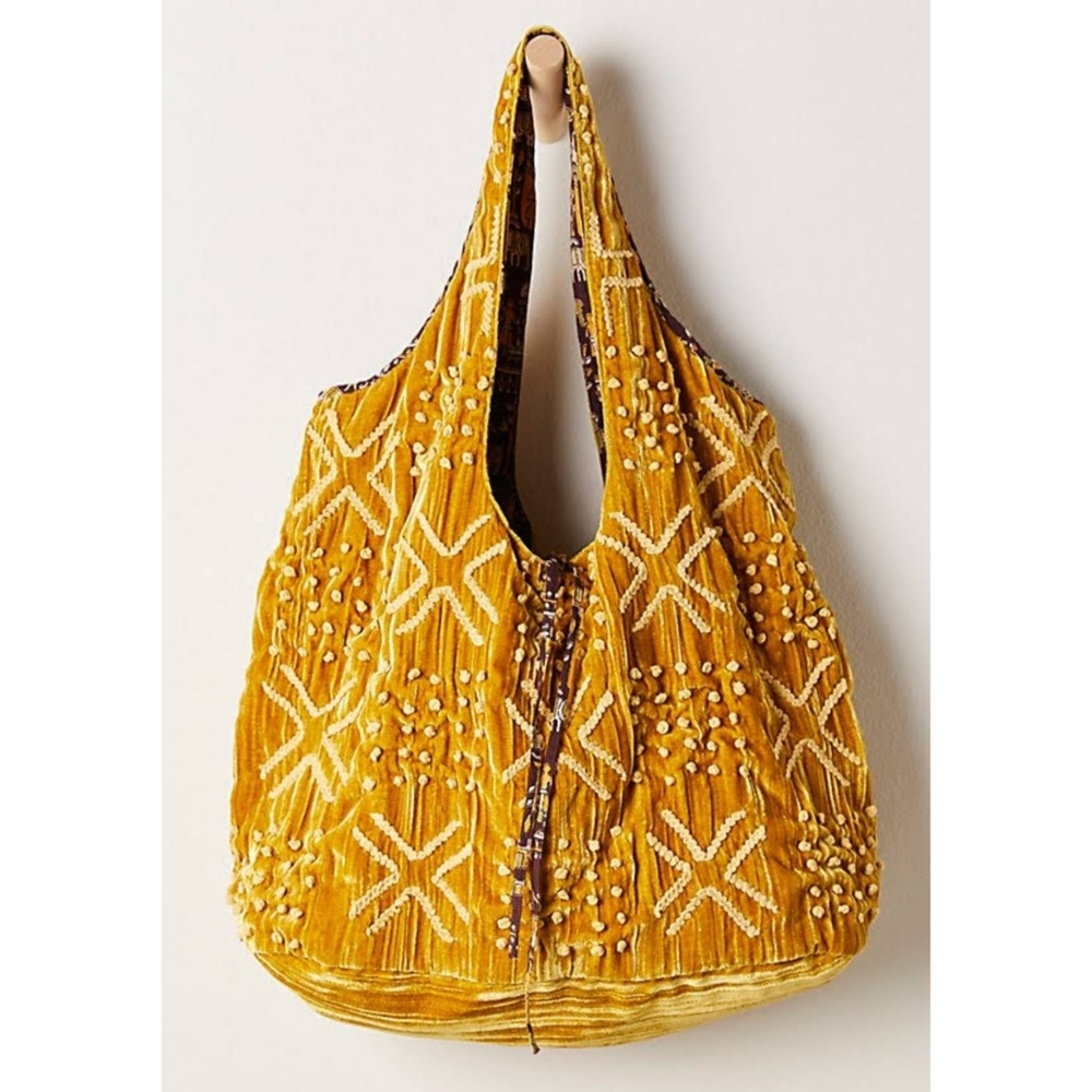 FREE PEOPLE  Vienna Velvet Bag